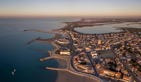 Appartement Duplex Climatise Le Trident Saintes-Maries-de-la-Mer Exterior foto